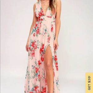 Lulu’s Blush Floral Print Maxi Dress